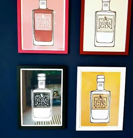 Appartement Cocoa Lily - River Fronted Studio In The City With Secure Parking *