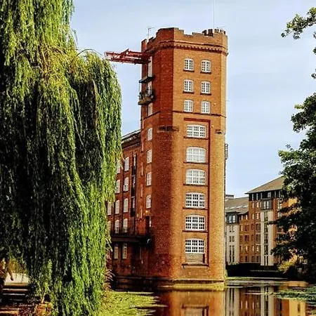 Appartamento Cocoa Lily - River Fronted Studio In The City With Secure Parking *