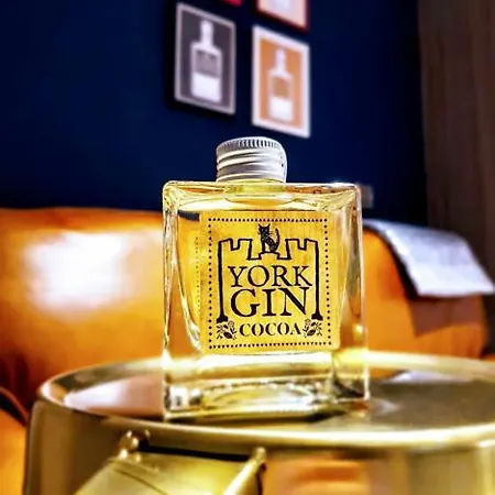 Apartment Cocoa Lily - River Fronted Studio In The City With Secure Parking York